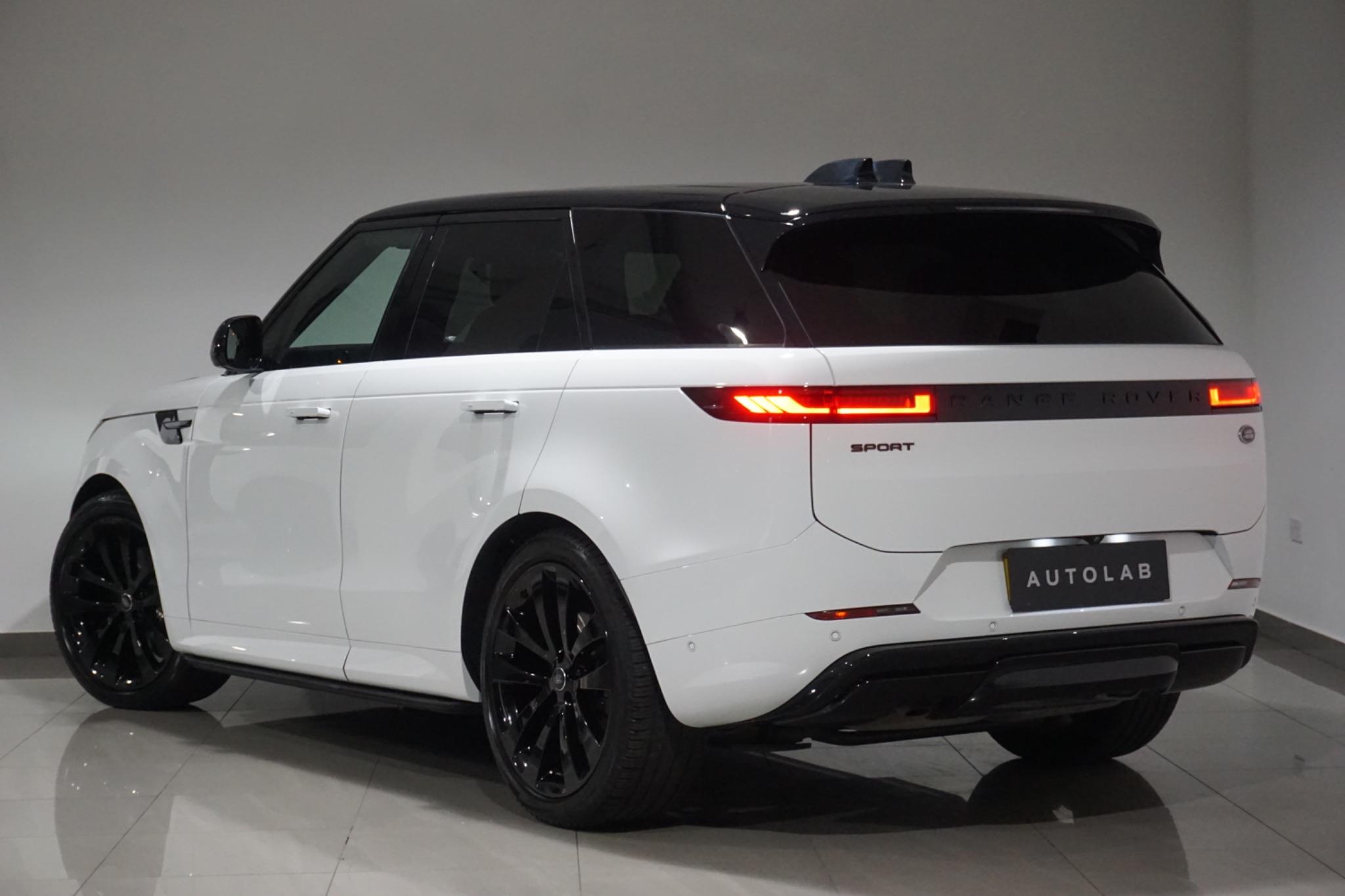 Land Rover Range Rover Sport 3.0 D300 MHEV Dynamic SE Auto 4WD Euro 6 (s/s) 5dr